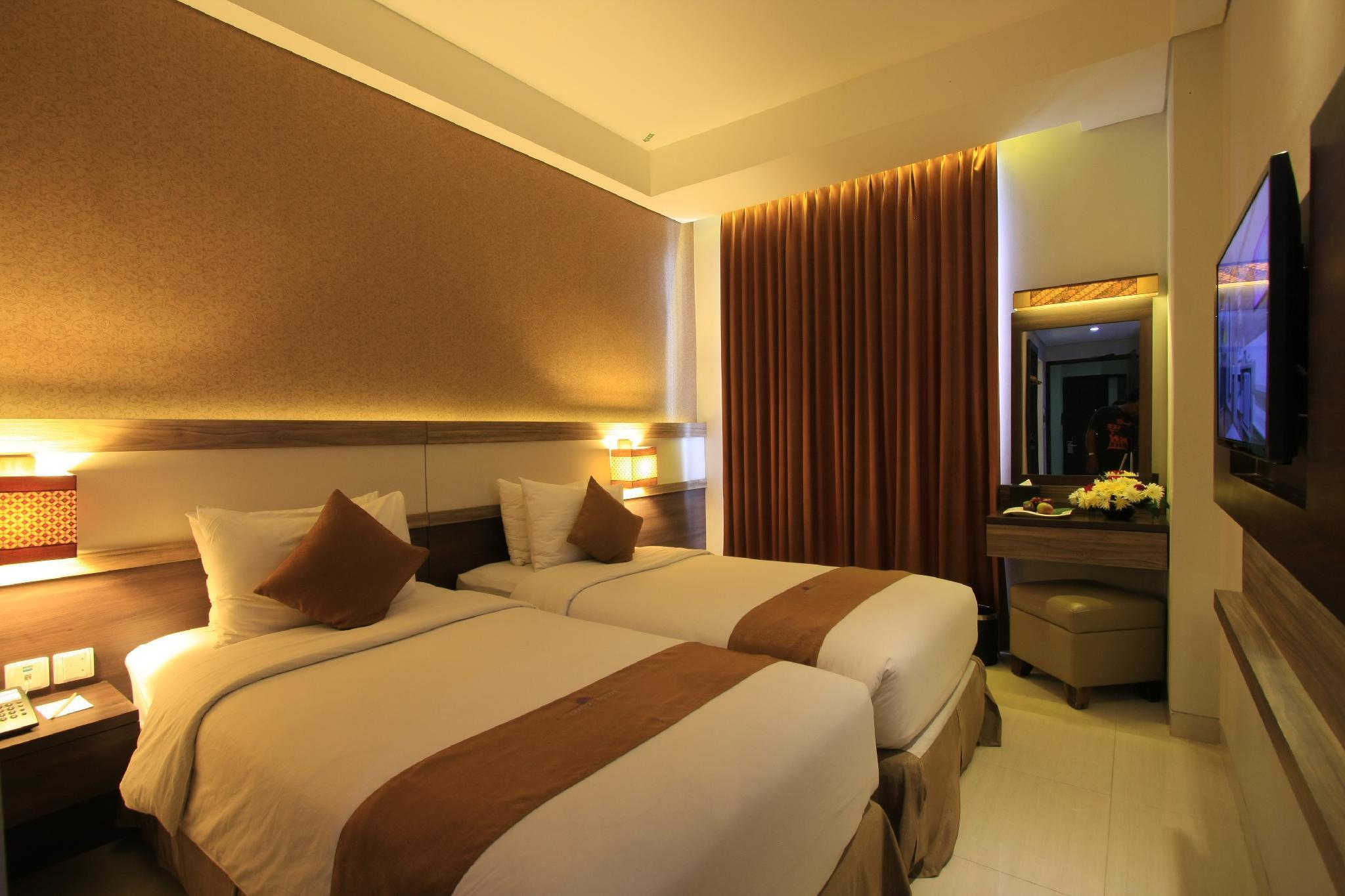 Crystal Lotus Hotel Yogyakarta Melati Kültér fotó