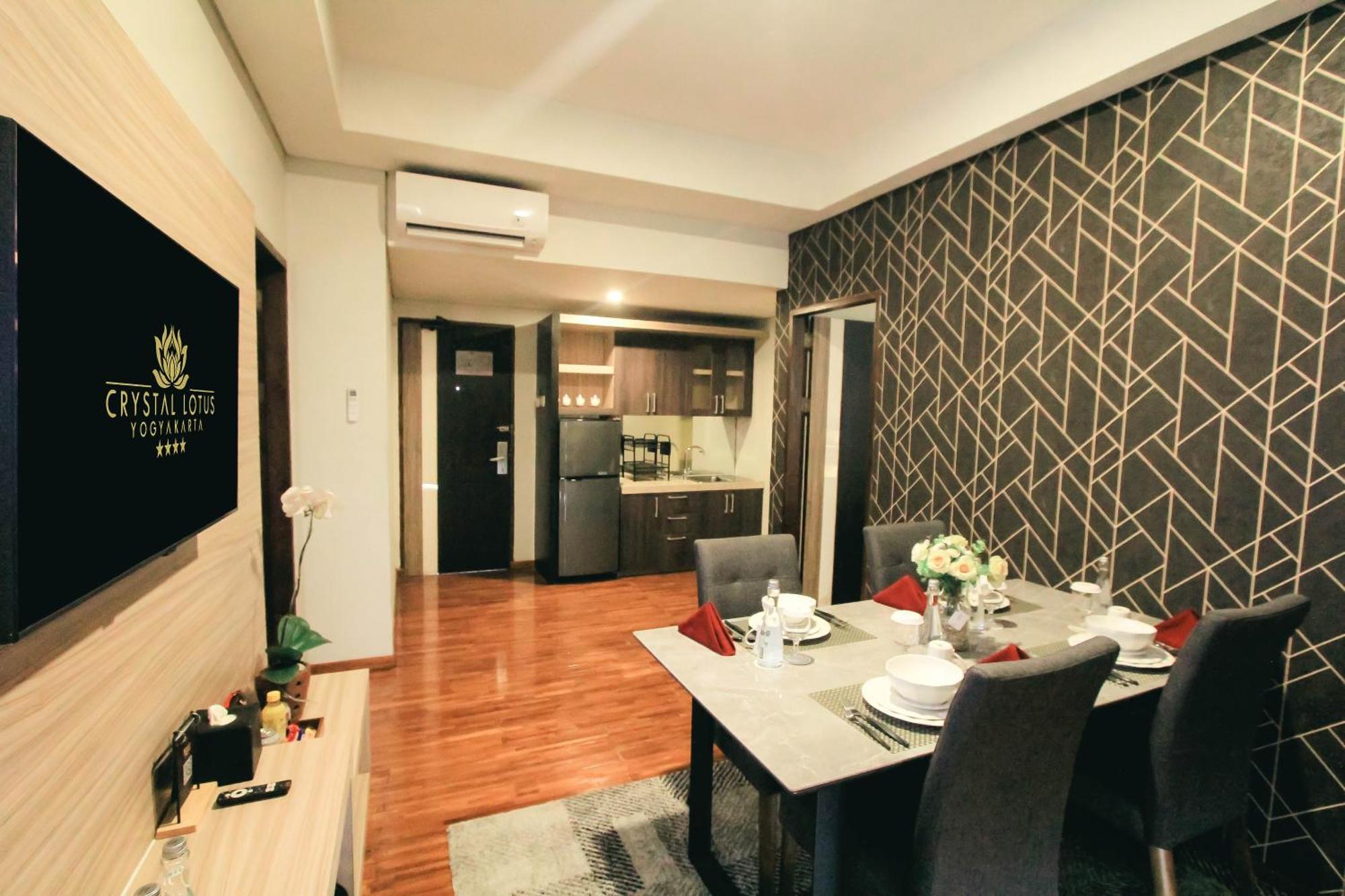 Crystal Lotus Hotel Yogyakarta Melati Kültér fotó