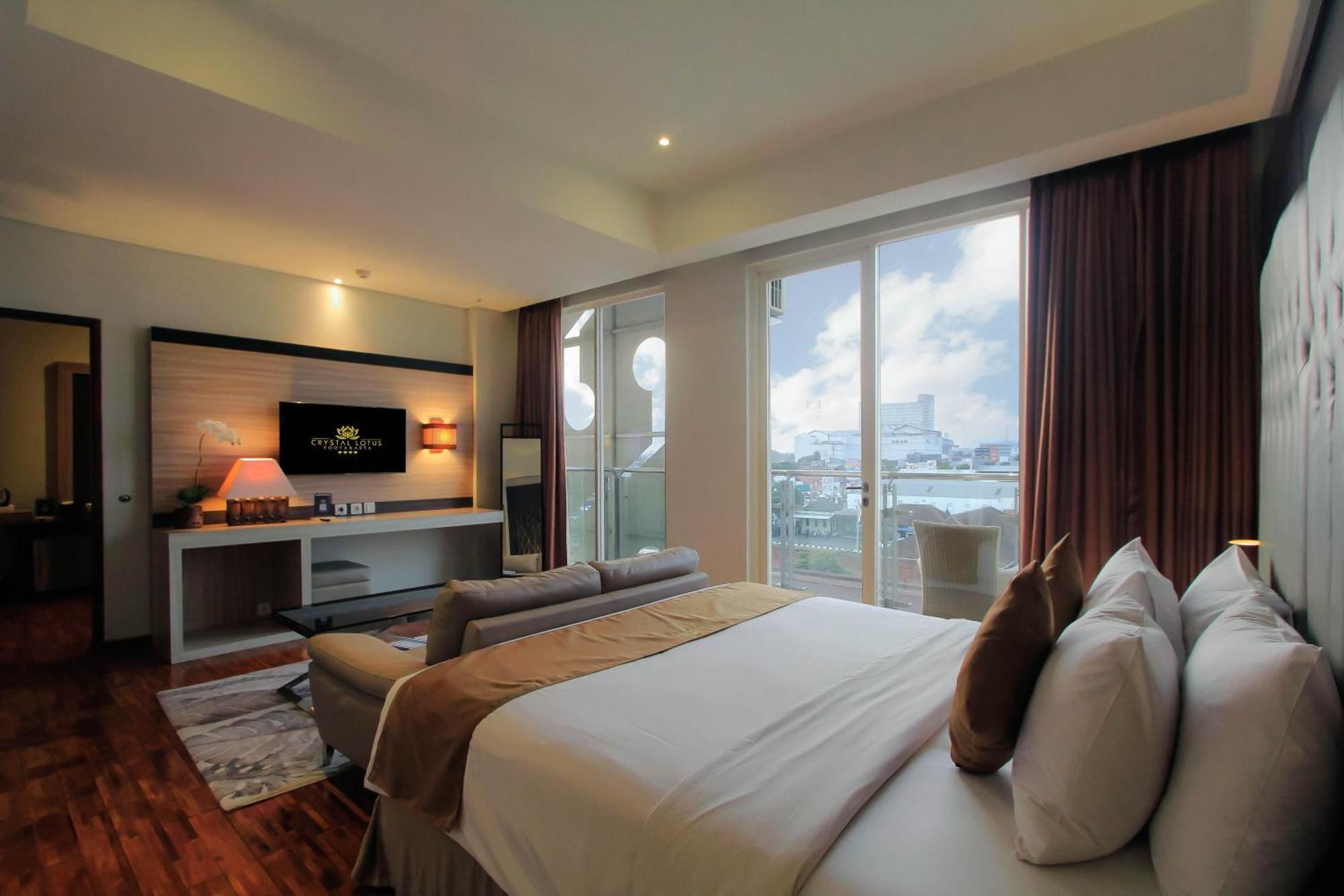 Crystal Lotus Hotel Yogyakarta Melati Kültér fotó