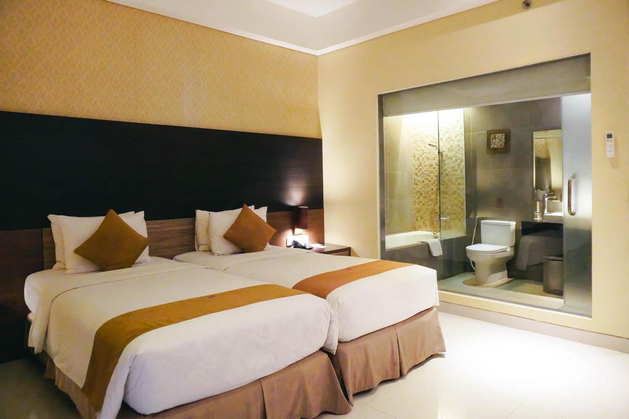 Crystal Lotus Hotel Yogyakarta Melati Kültér fotó