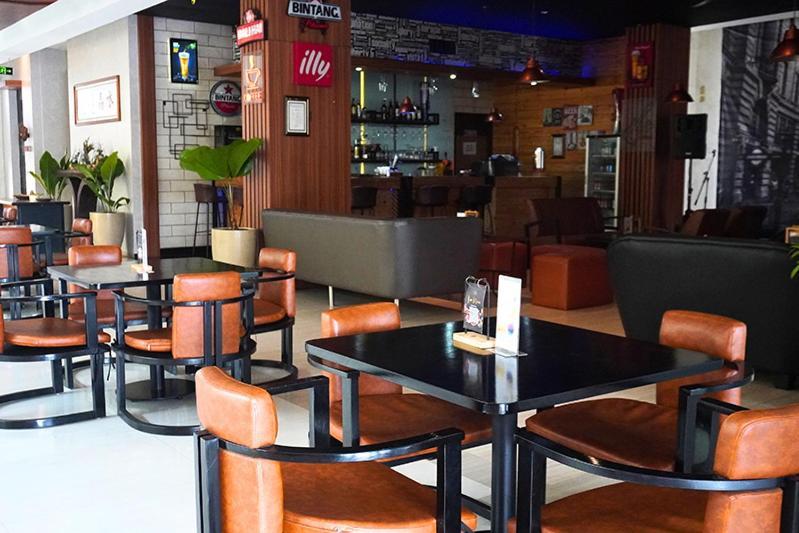 Crystal Lotus Hotel Yogyakarta Melati Kültér fotó