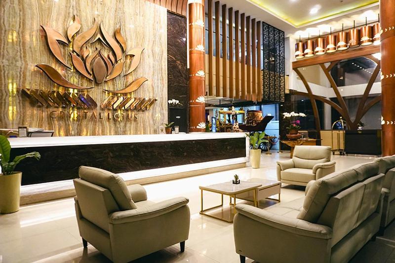 Crystal Lotus Hotel Yogyakarta Melati Kültér fotó